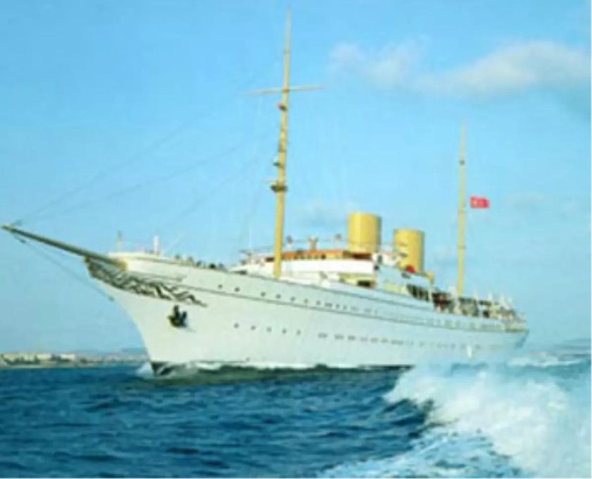 Яхта Саварона