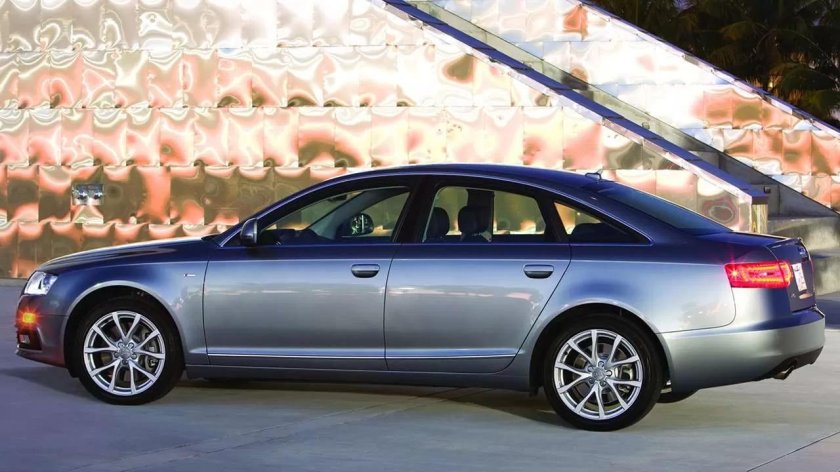 Ауди а6 кватро седан 2010