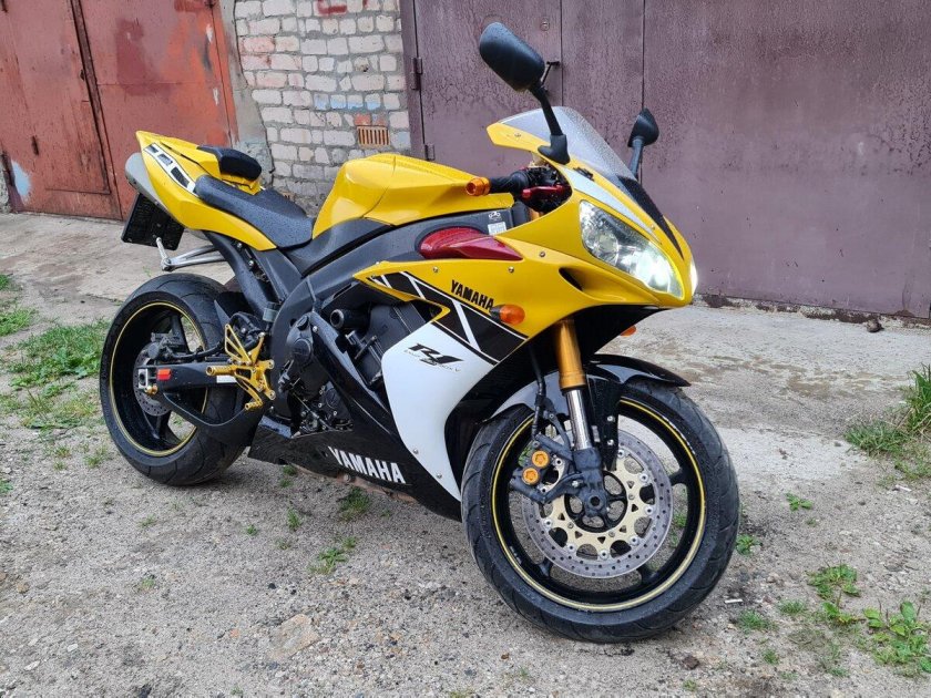 Мотоцикл yamaha