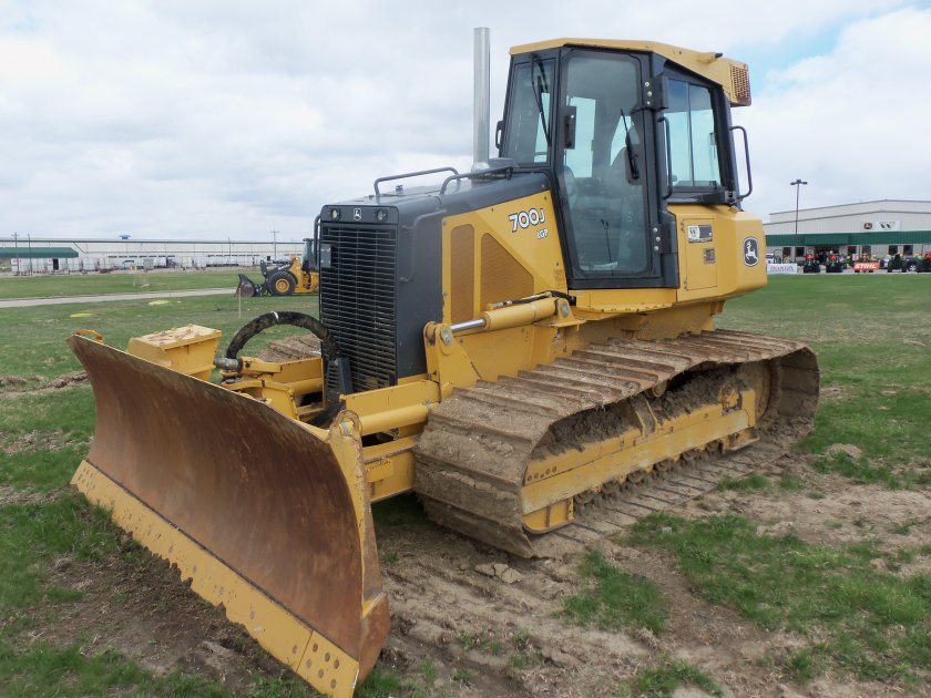 Бульдозер Джон Дир 850