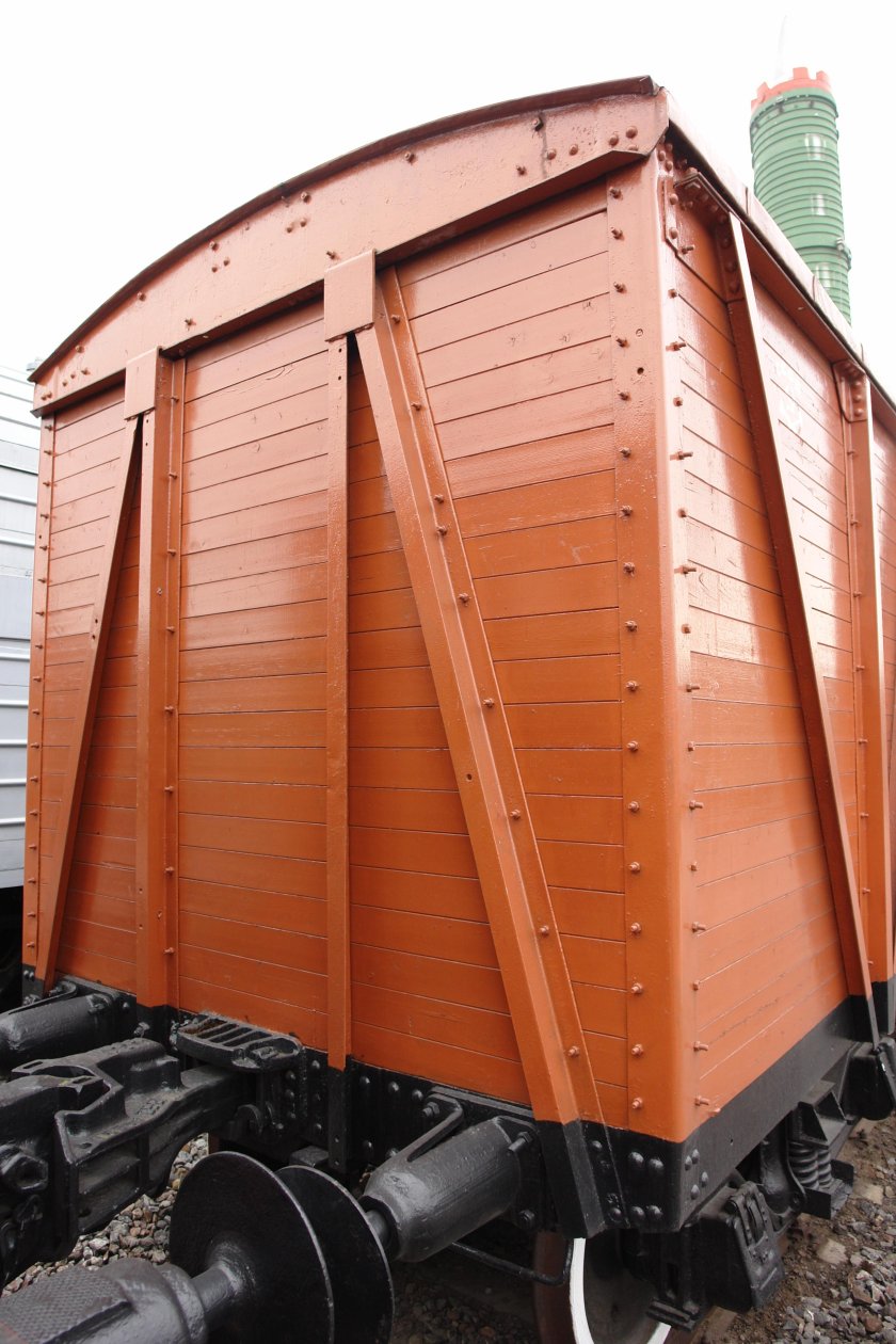 Четырехосный Крытый вагон