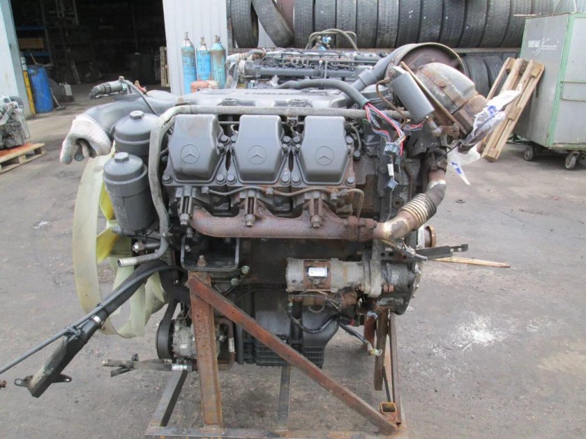 Мотор Мерседес Актрос