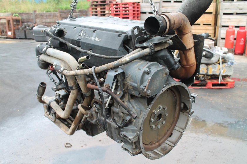 Двигатель Mercedes-Benz om906la