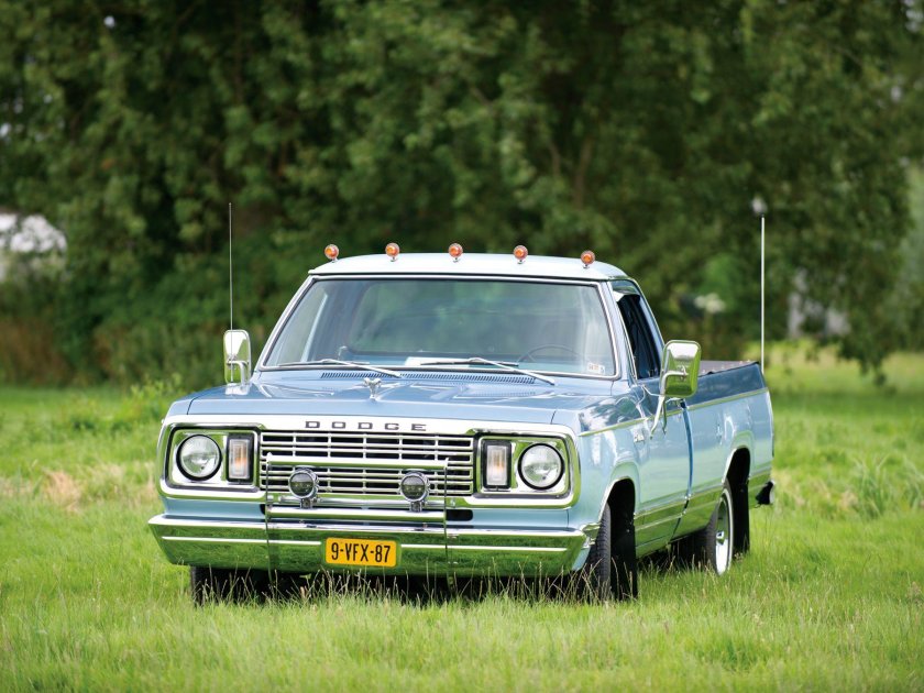 Dodge d150