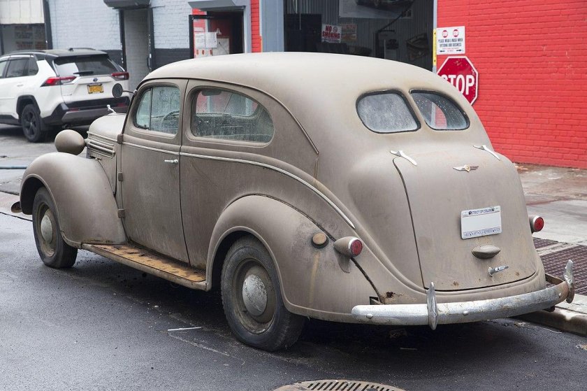 1937 Dodge d5
