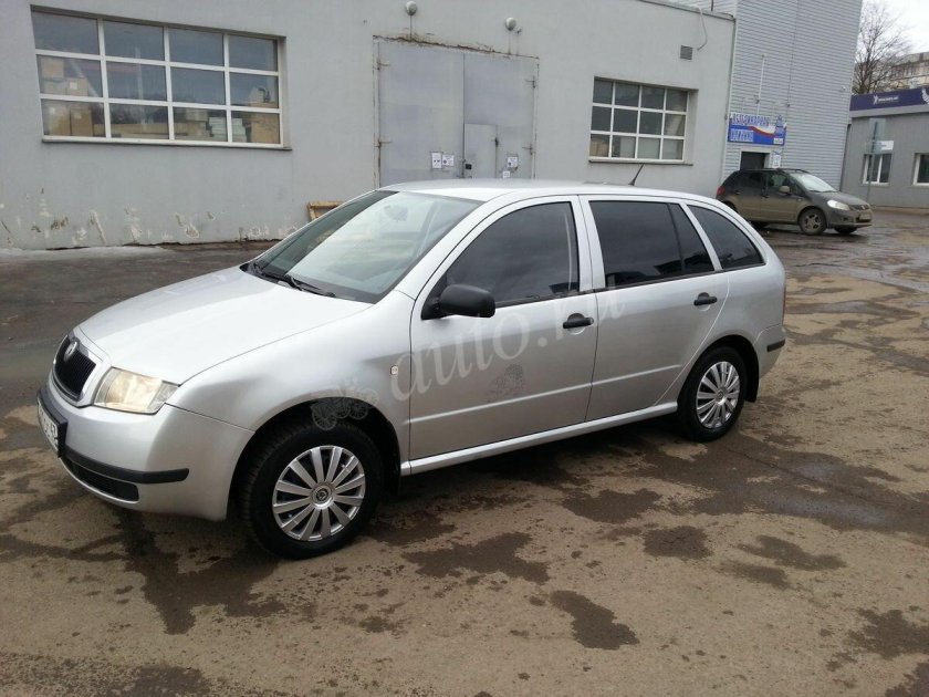 Шкода Фабия универсал 2003