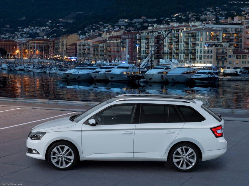 Шкода Фабия Комби 2015