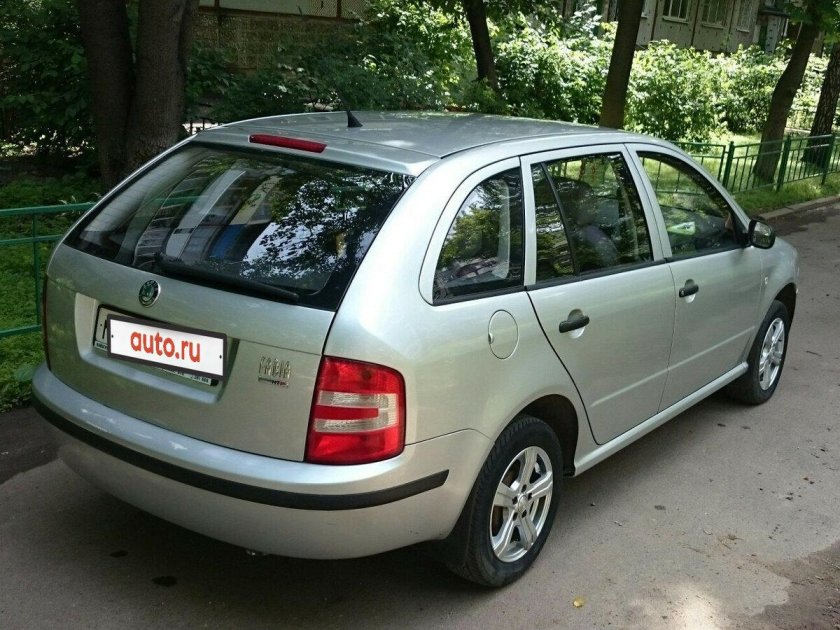 Skoda Fabia 2006 1.2 универсал