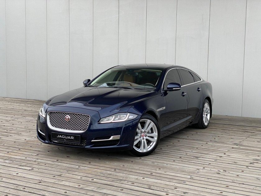 Ягуар XJ 2016