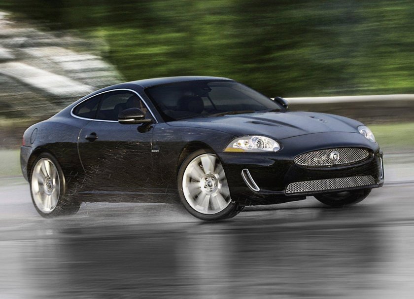 Jaguar XKR Coupe