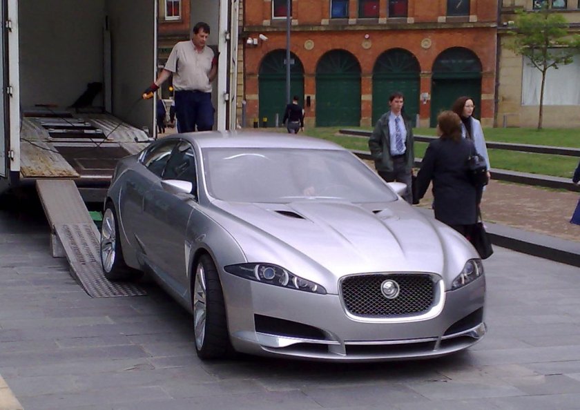 Jaguar c-XF