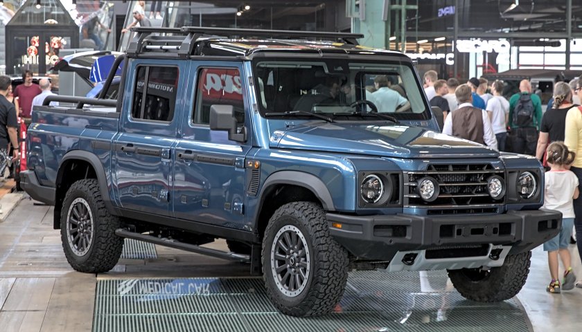 Ленд Ровер Дефендер 6x6