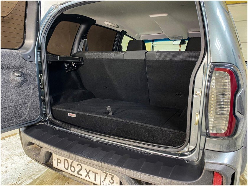 Нива Тревел багажник