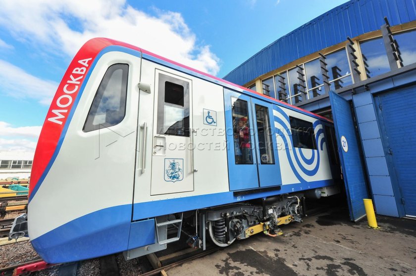 Вагон метро 81-765