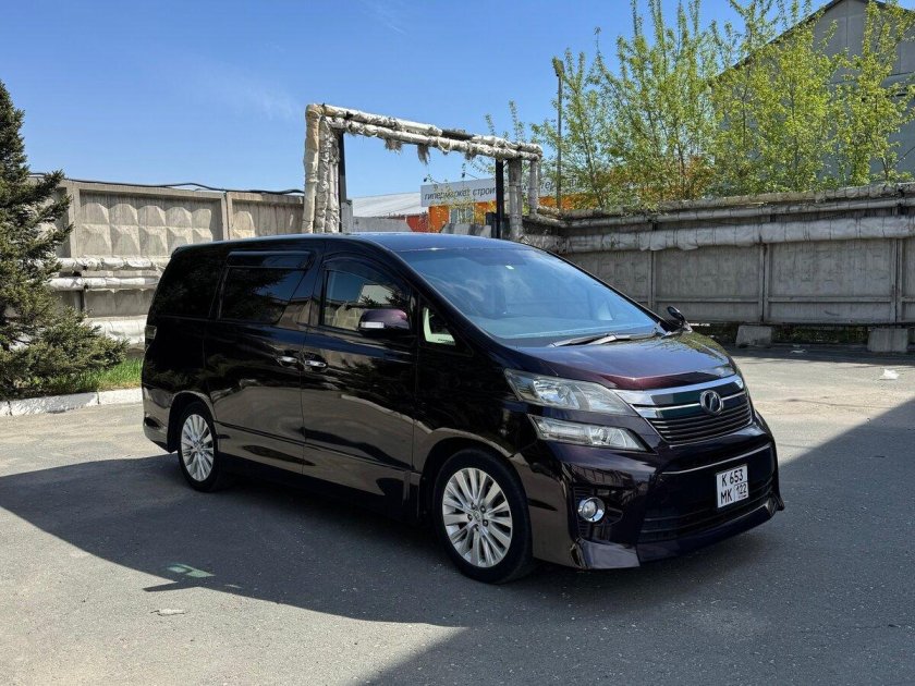 Велфаер тойота