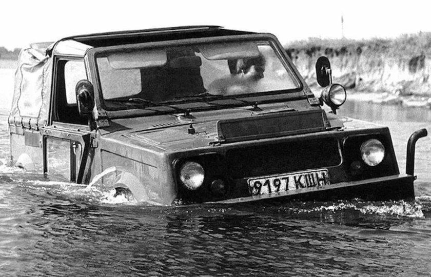 Плавающий автомобиль