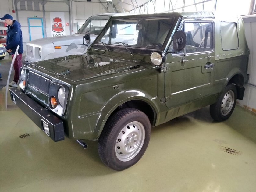 Nissan cube ii (z11)