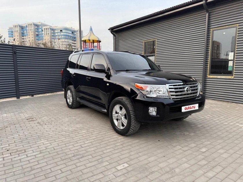 Toyota land cruiser 200 series
