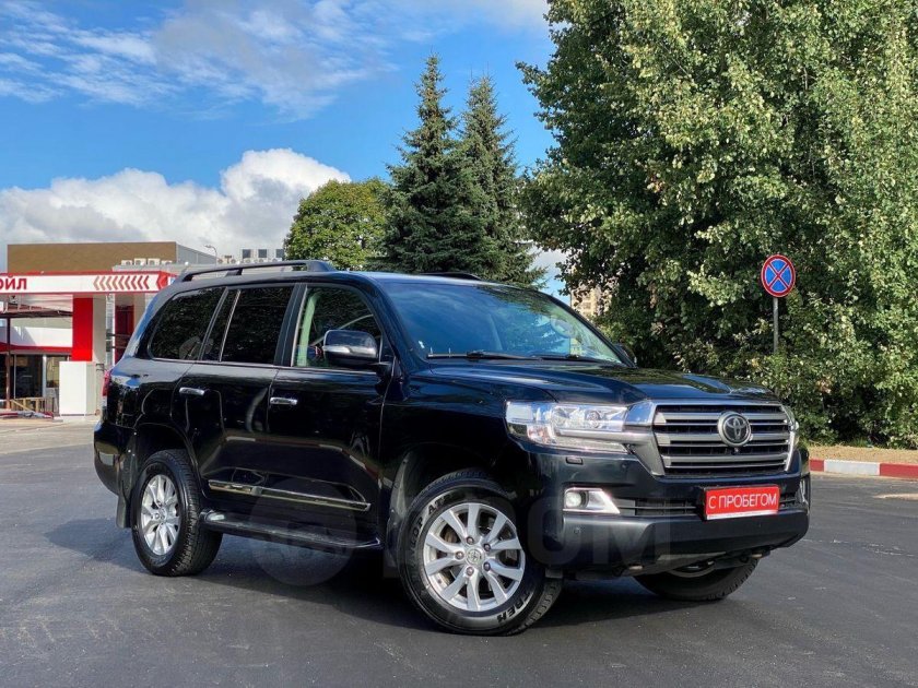 Ленд Крузер 200 2018 черный