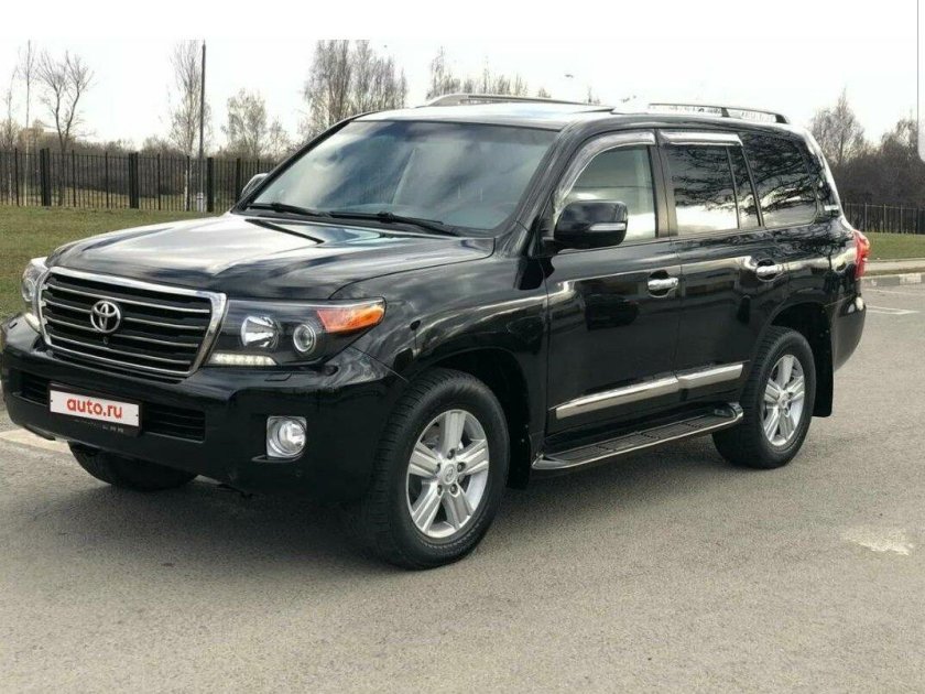 Toyota Land Cruiser 200