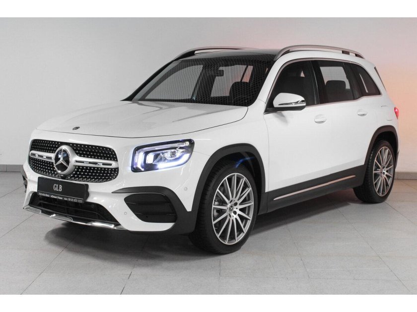 Mercedes GLB 200 2022 черный