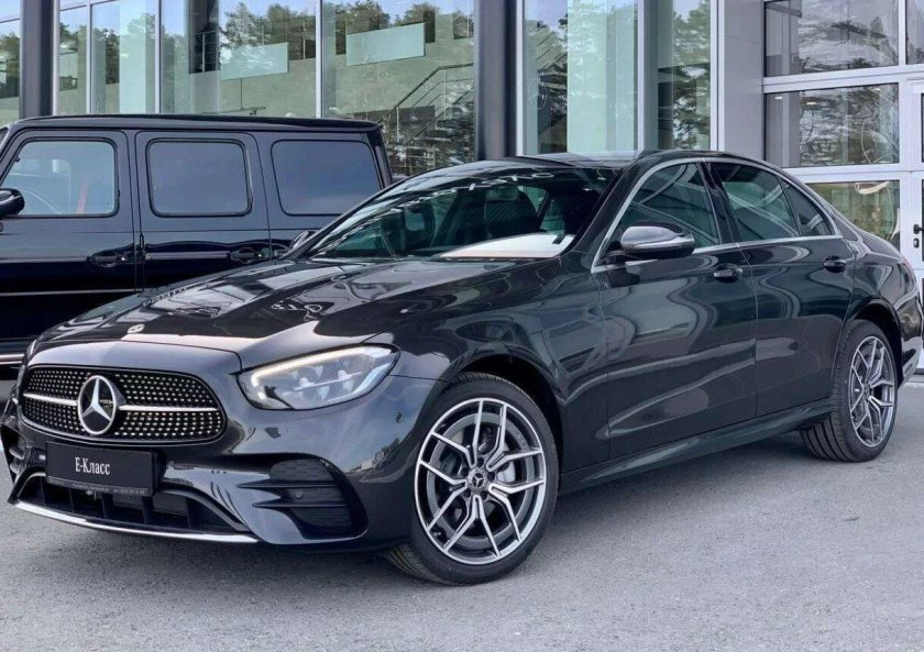 Мерседес Бенц w213