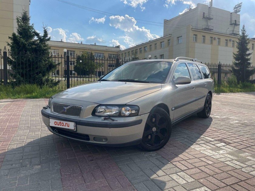 Вольво универсал 2002 года