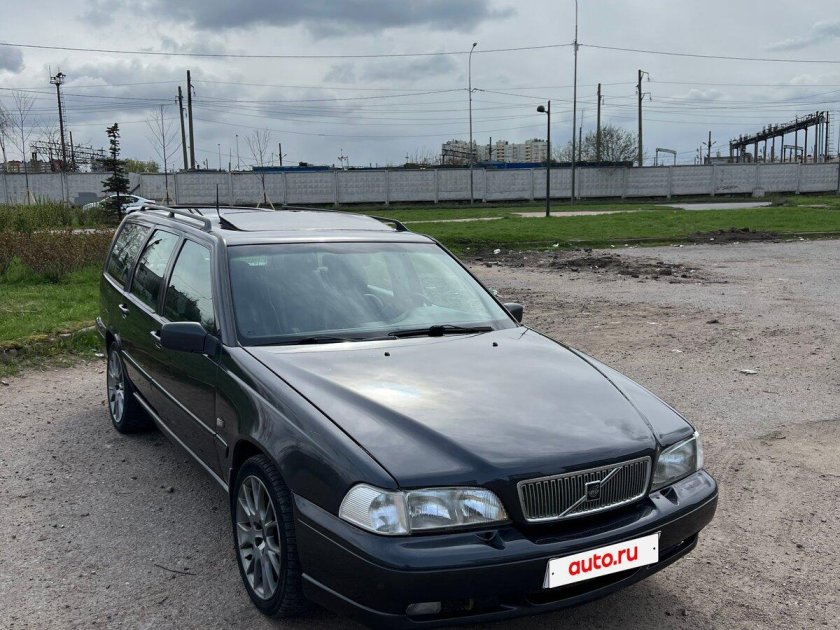 Вольво универсал 2000