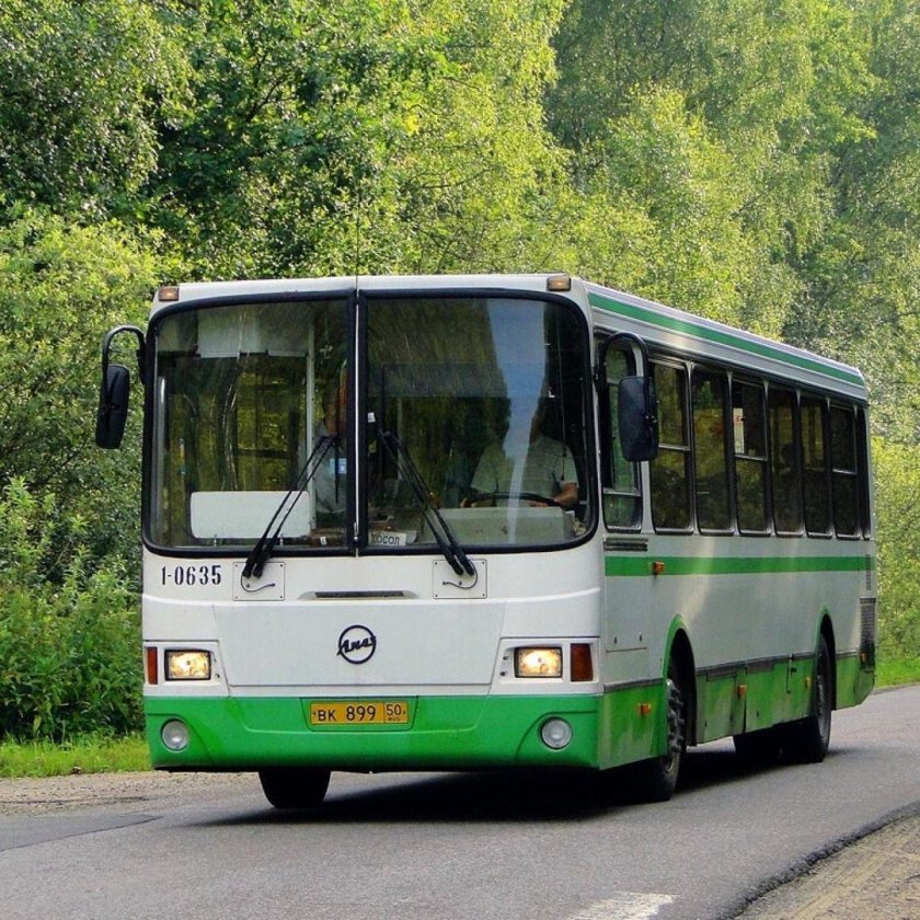 Рейсовый автобус