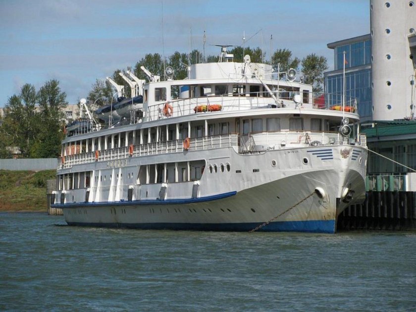 Теплоход Римский Корсаков Омск