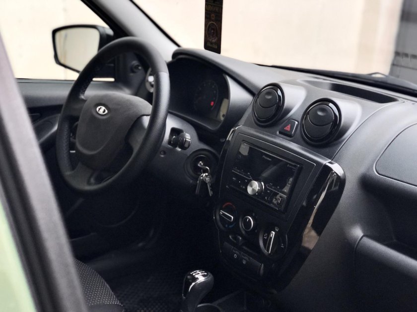 Черный салон Гранта фл