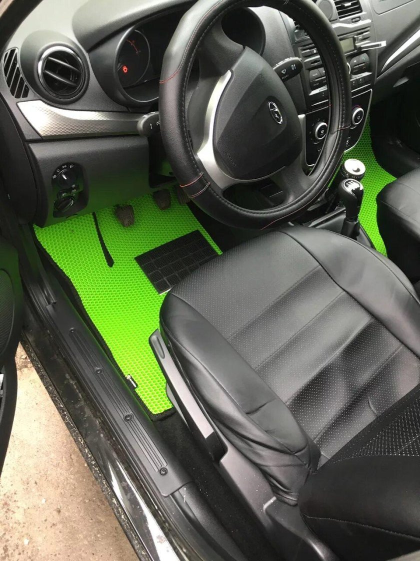 Ева коврики в Лада Гранта лифтбек