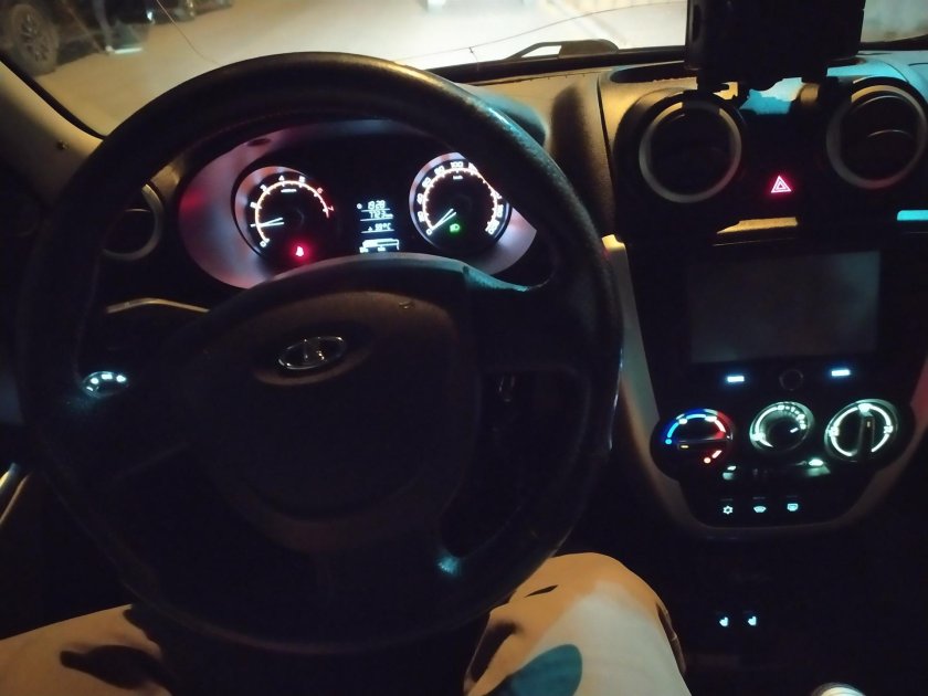 Подсветка салона Лада Гранта фл