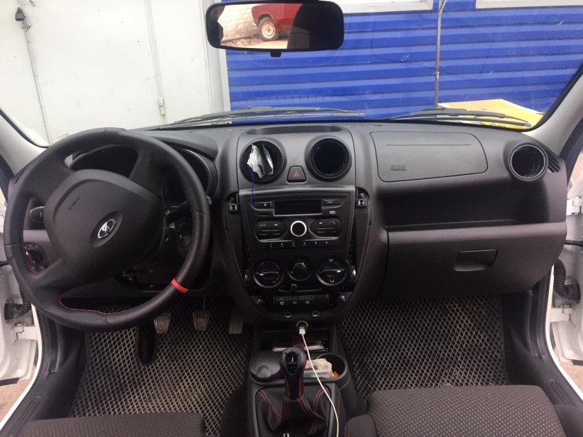 Гранта спорт 1 салон