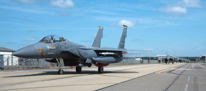 Mcdonnell douglas f 15 e strike eagle