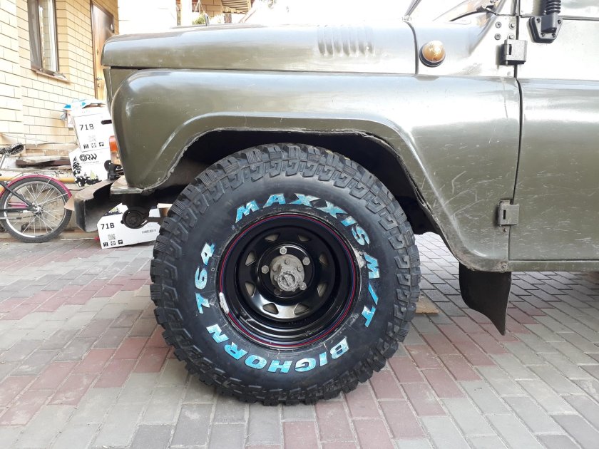 Maxxis MT-764 Bighorn