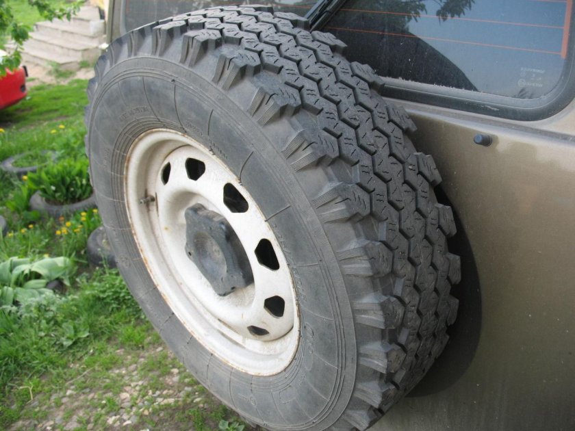 Резина 215 65 r16 на УАЗ
