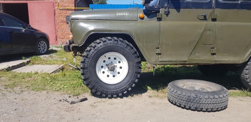 УАЗ Хантер 32 колеса лифт