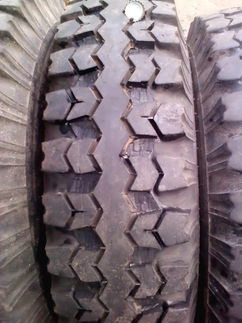 Резина на УАЗ Буханка я 245