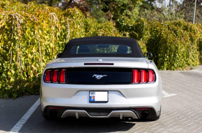 Форд Мустанг 2016