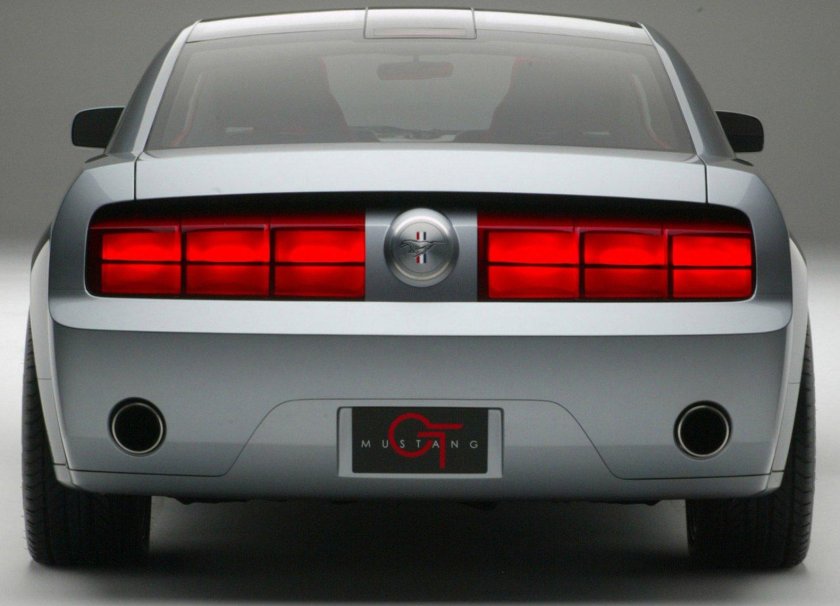 Форд Мустанг 2003 gt