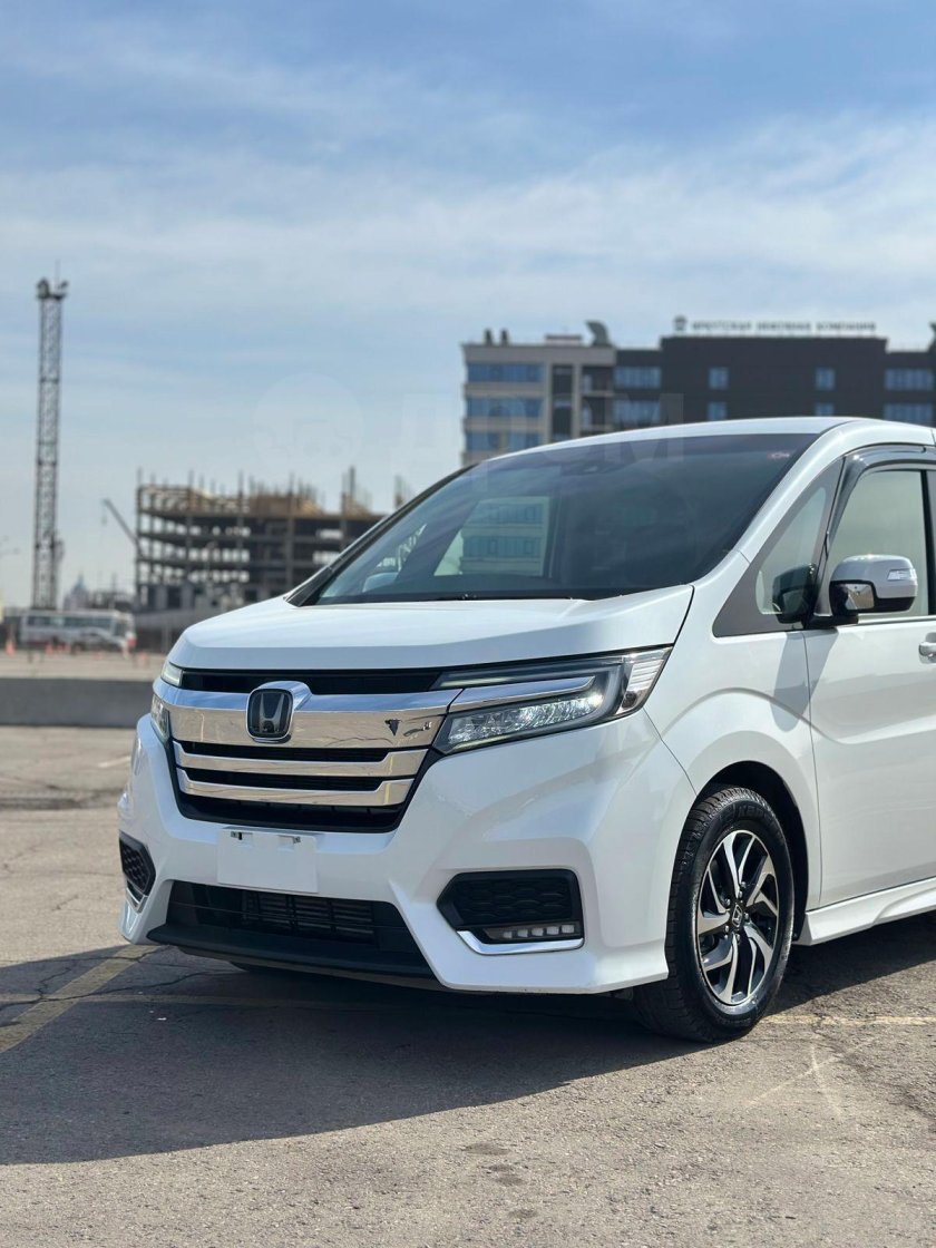 Honda stepwgn 5 поколение