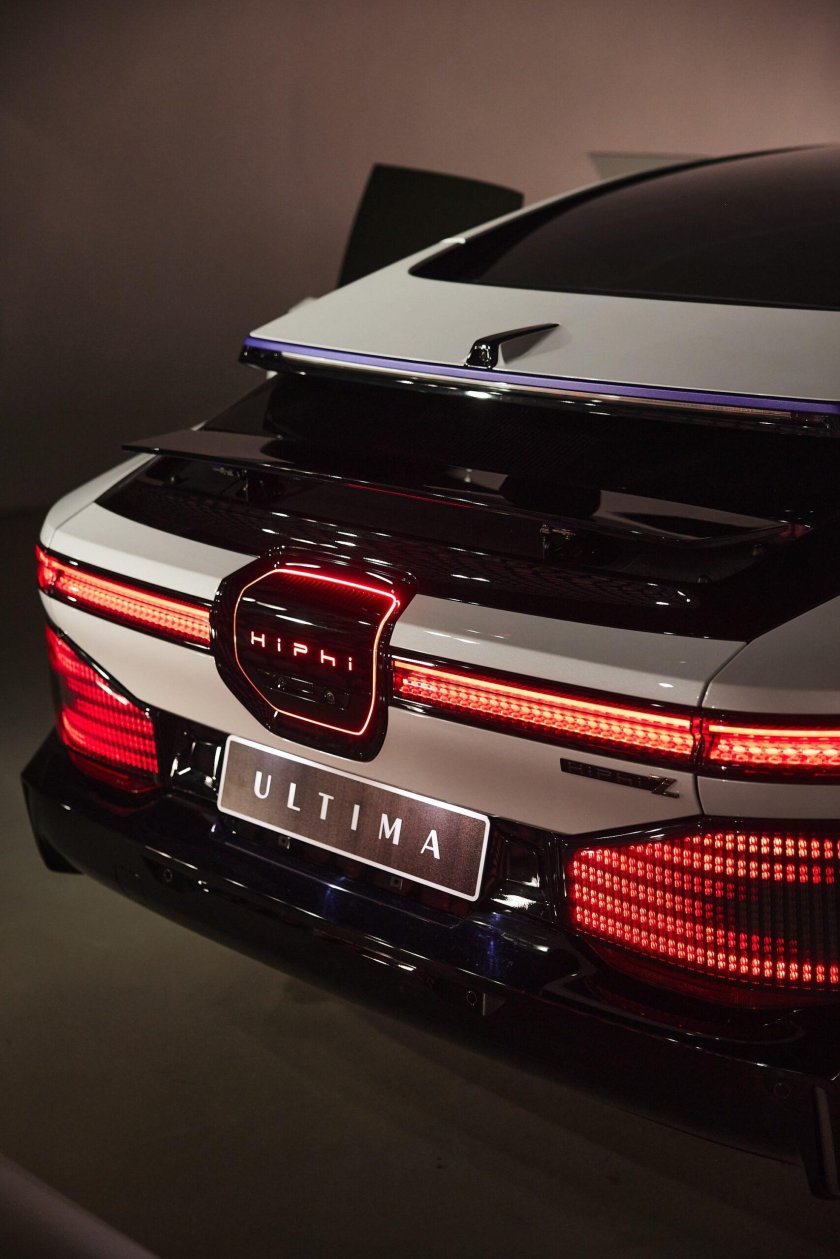 Китайский электрокар премиум класса