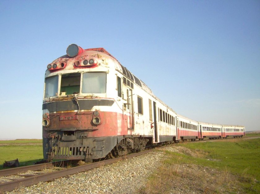 Дизель поезд д222