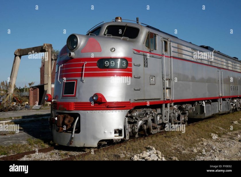 Американский дизель поезд