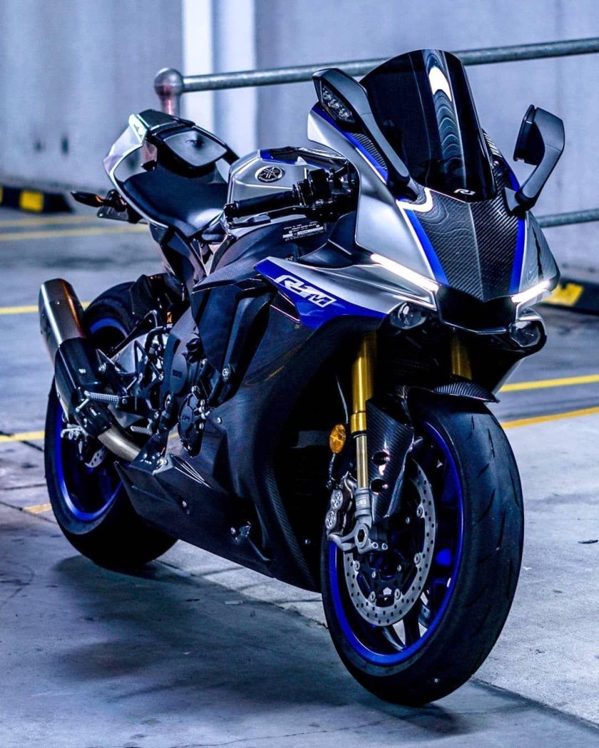 Yamaha r1