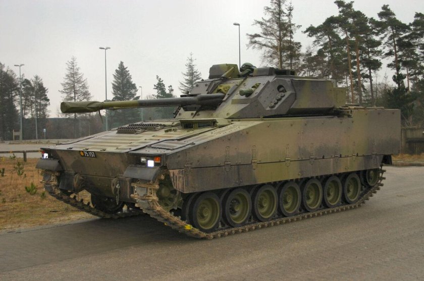 Шведская БМП cv90