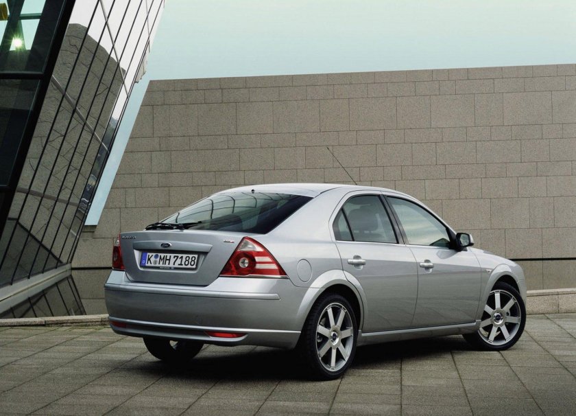 Ford Mondeo 3 седан