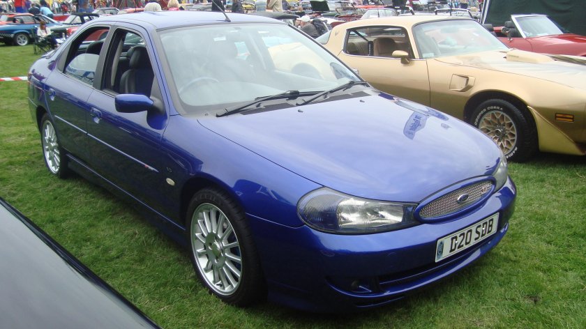 Ford Mondeo st200