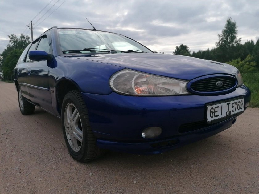 Ford Mondeo 2000